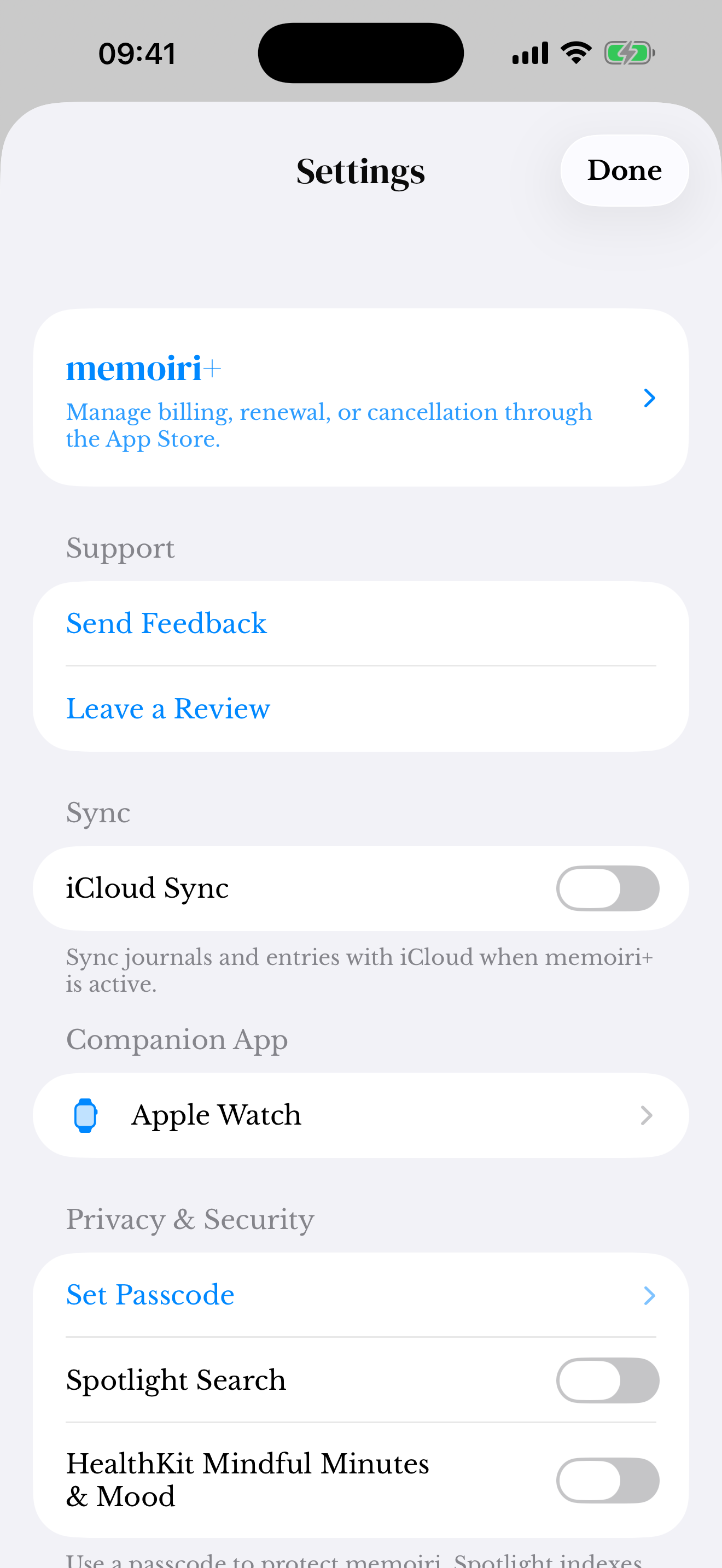 Sync settings section with iCloud Sync switched off and an explanation of memoir+ access.